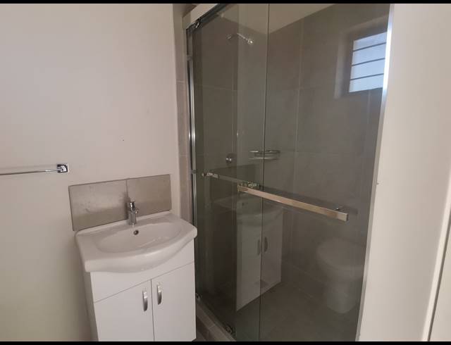3 BEDROOM FLAT TO LET IN FYNNLAND